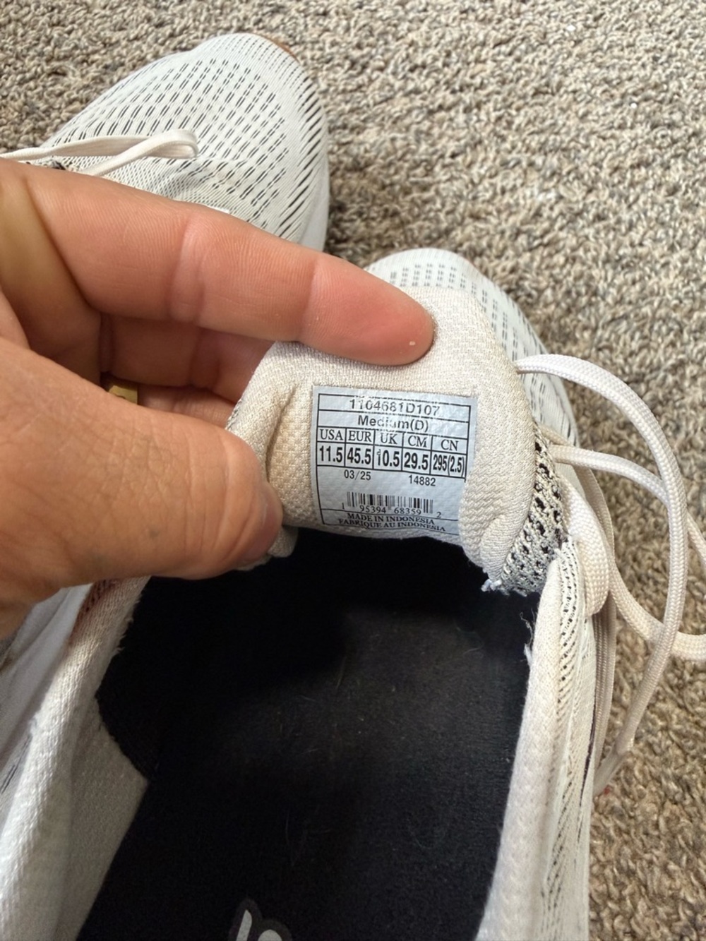 Brooks revel 8 White Running Shoe with Gum Outsole - Picture 8 of 8